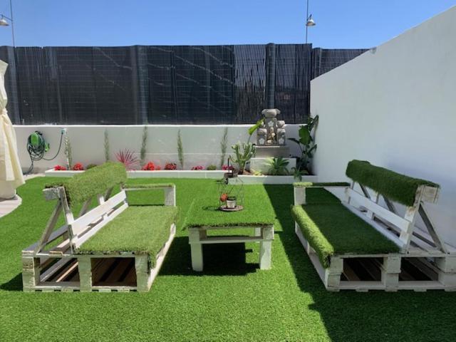 شقة Bajo Con Jardin En Primera Linea De Playa مالقة المظهر الخارجي الصورة
